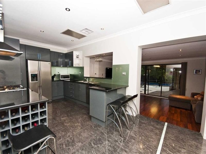 47 Maidos Grove, Valley View SA 5093