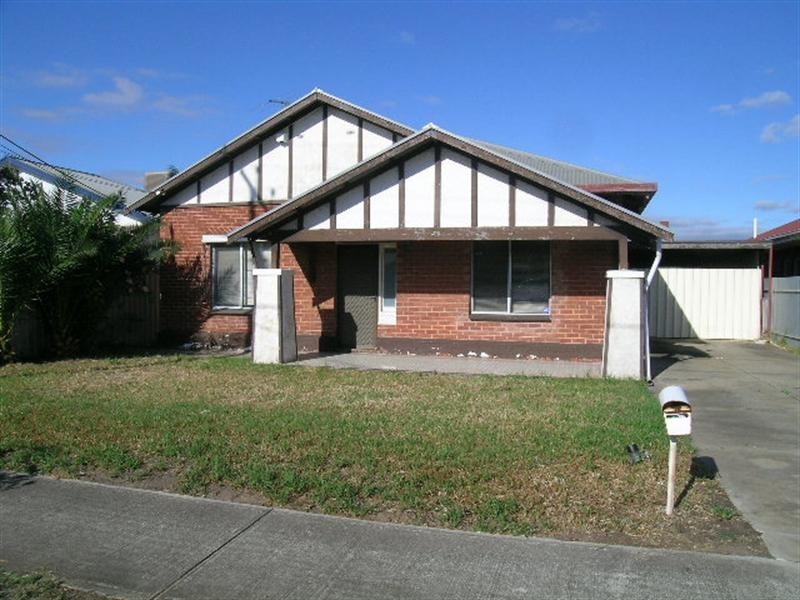 4 Price Avenue, Pennington SA 5013
