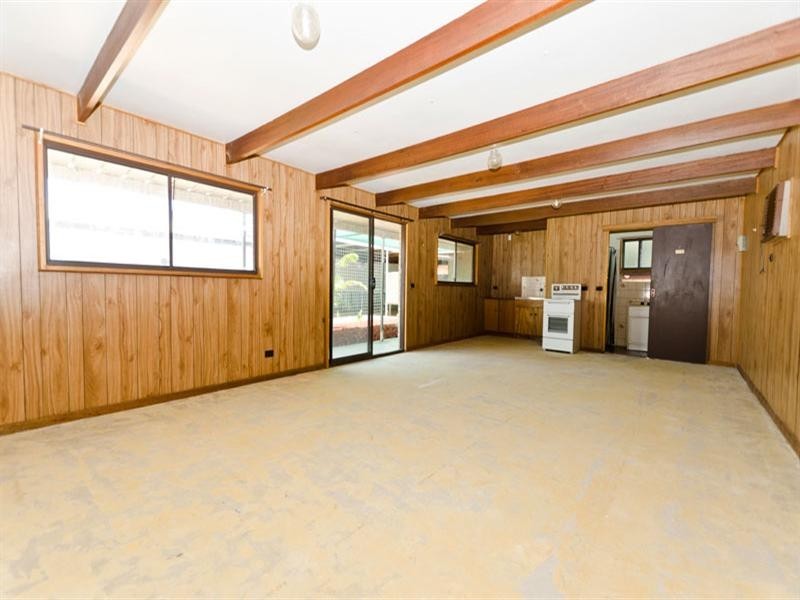 4 Price Avenue, Pennington SA 5013