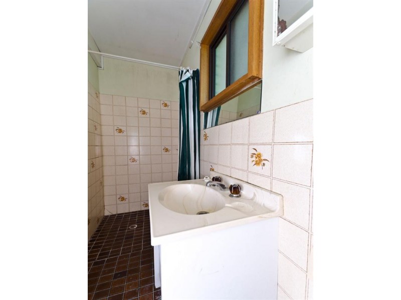 4 Price Avenue, Pennington SA 5013