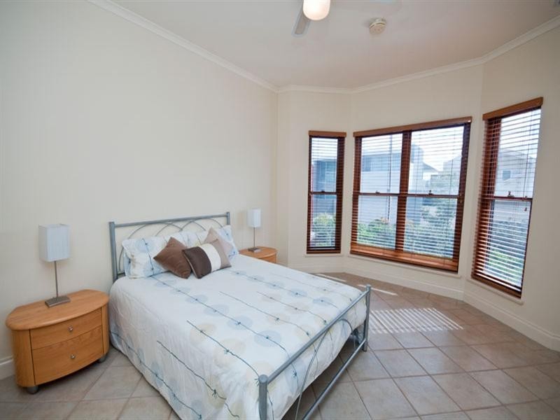 56 Seaview Road, Tennyson SA 5022