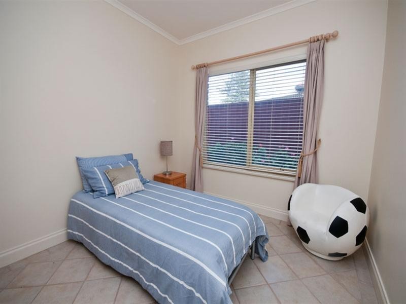 56 Seaview Road, Tennyson SA 5022