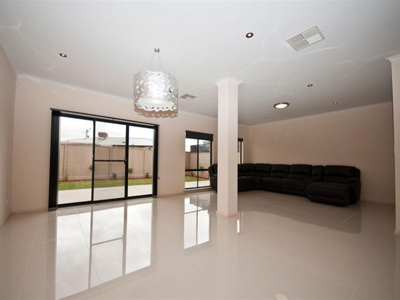 29 The Avenue, Athol Park SA 5012