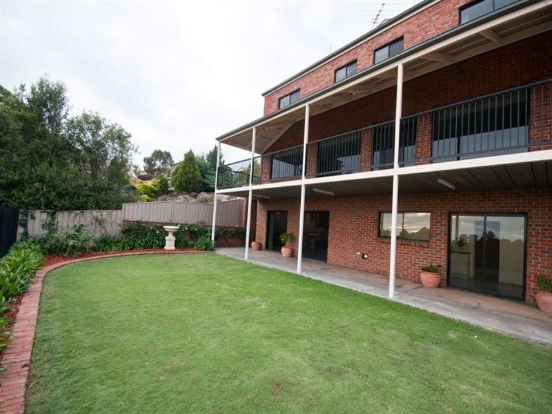 26 Highfield Drive, Aberfoyle Park SA 5159