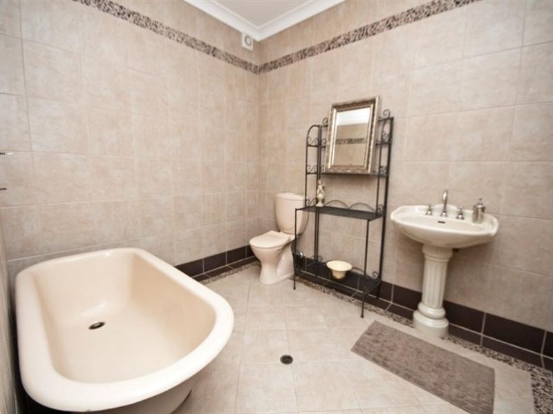 26 Highfield Drive, Aberfoyle Park SA 5159