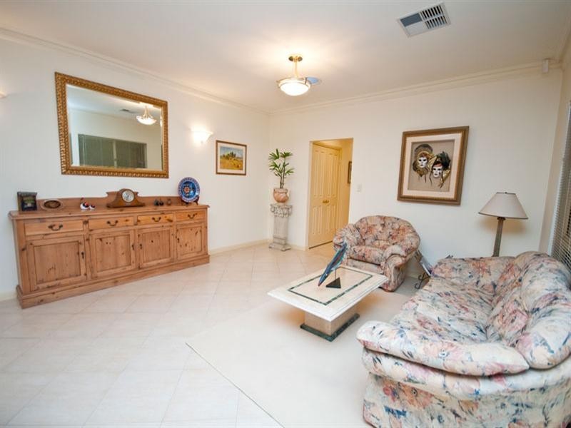 12 Mercurio Drive, Flinders Park SA 5025