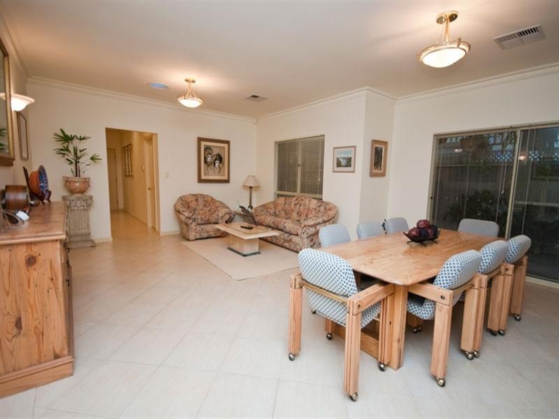 12 Mercurio Drive, Flinders Park SA 5025