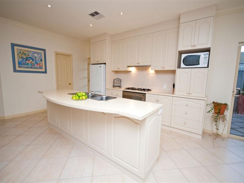 12 Mercurio Drive, Flinders Park SA 5025