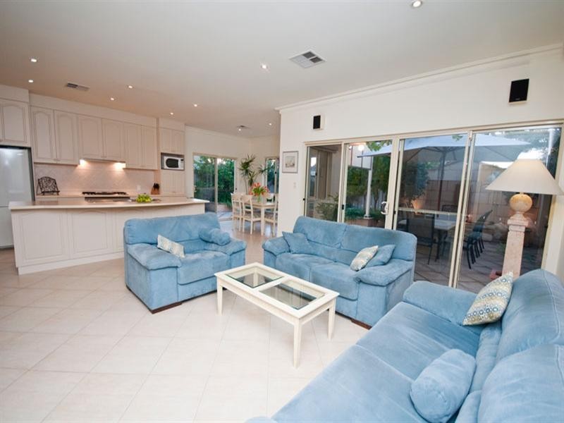 12 Mercurio Drive, Flinders Park SA 5025