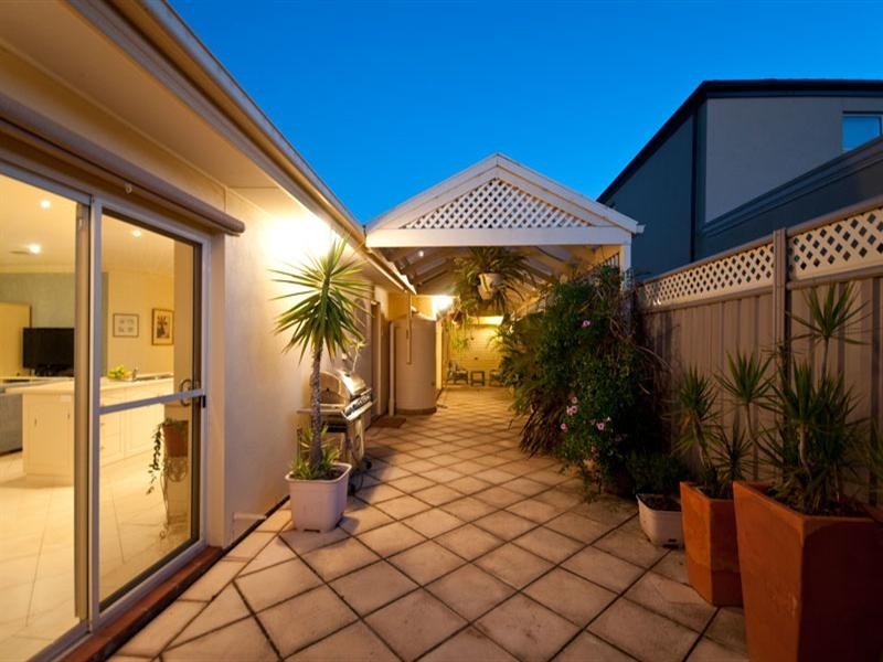 12 Mercurio Drive, Flinders Park SA 5025