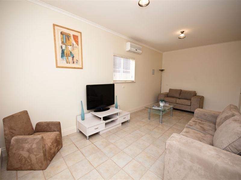 56 Seaview Road, Tennyson SA 5022