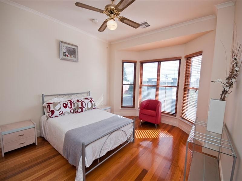 56 Seaview Road, Tennyson SA 5022