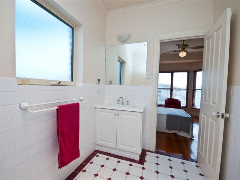 56 Seaview Road, Tennyson SA 5022