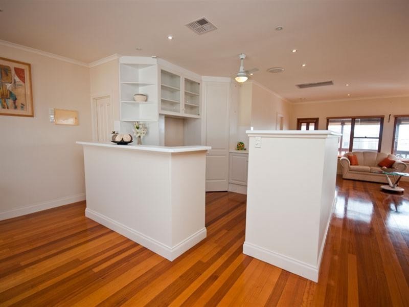 56 Seaview Road, Tennyson SA 5022