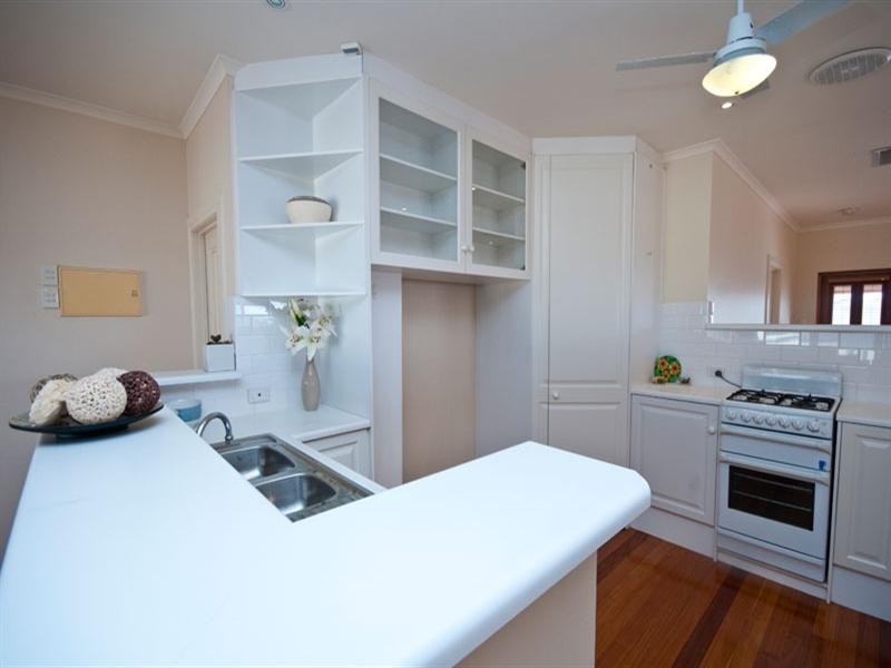 56 Seaview Road, Tennyson SA 5022