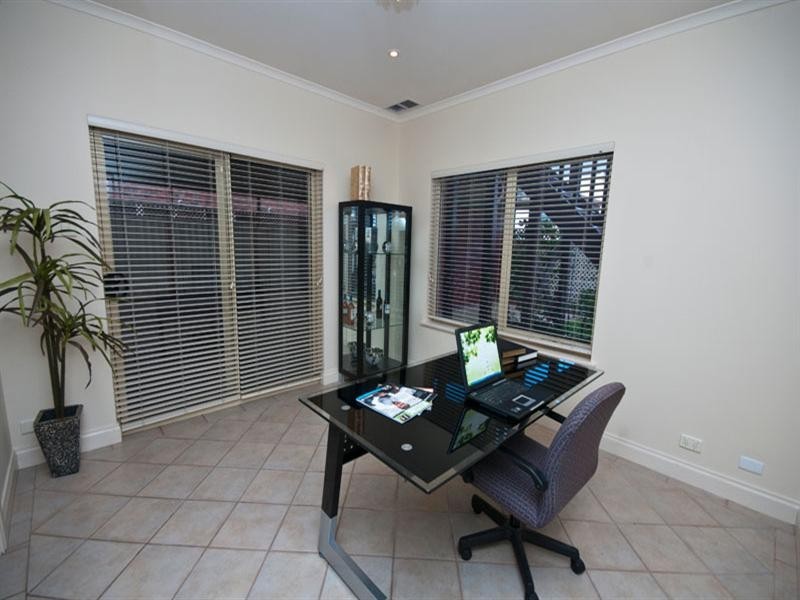 56 Seaview Road, Tennyson SA 5022