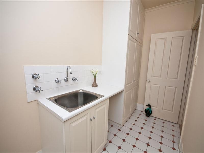 56 Seaview Road, Tennyson SA 5022