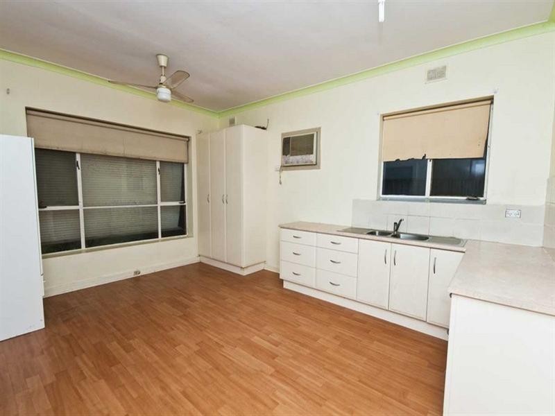 90 Humphries Terrace, Woodville Gardens SA 5012