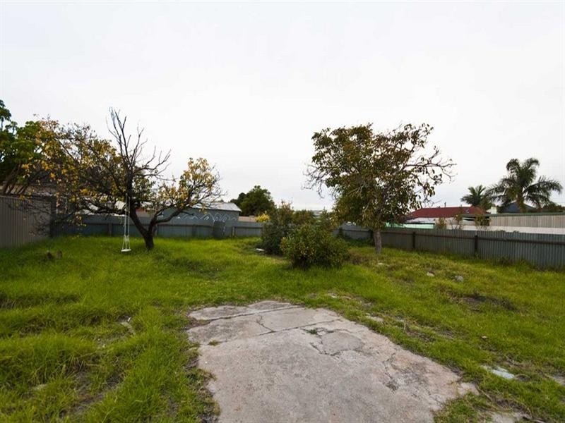 90 Humphries Terrace, Woodville Gardens SA 5012