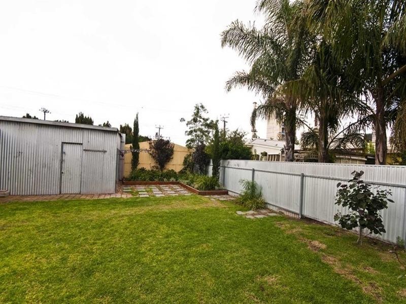 24 Levi Street, Birkenhead SA 5015