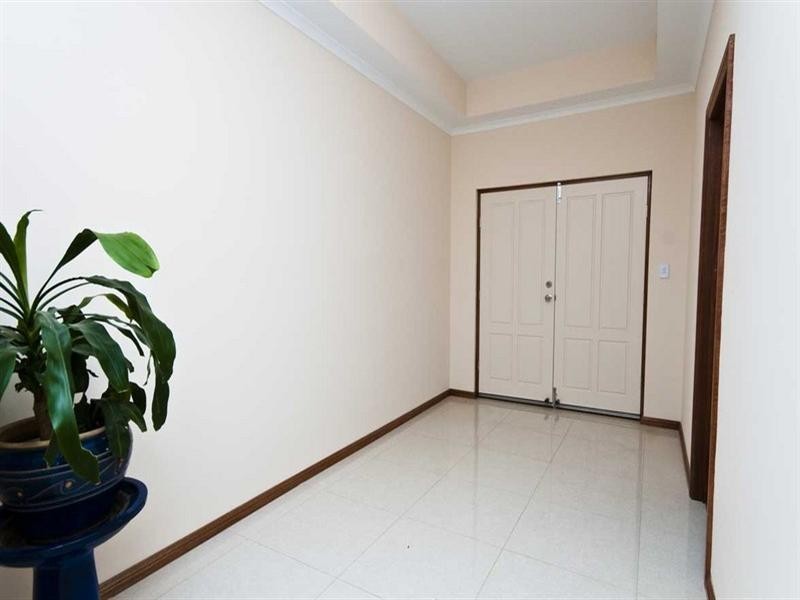 18 Beaconsfield Road, Mansfield Park SA 5012