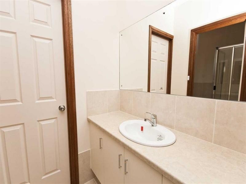 18 Beaconsfield Road, Mansfield Park SA 5012