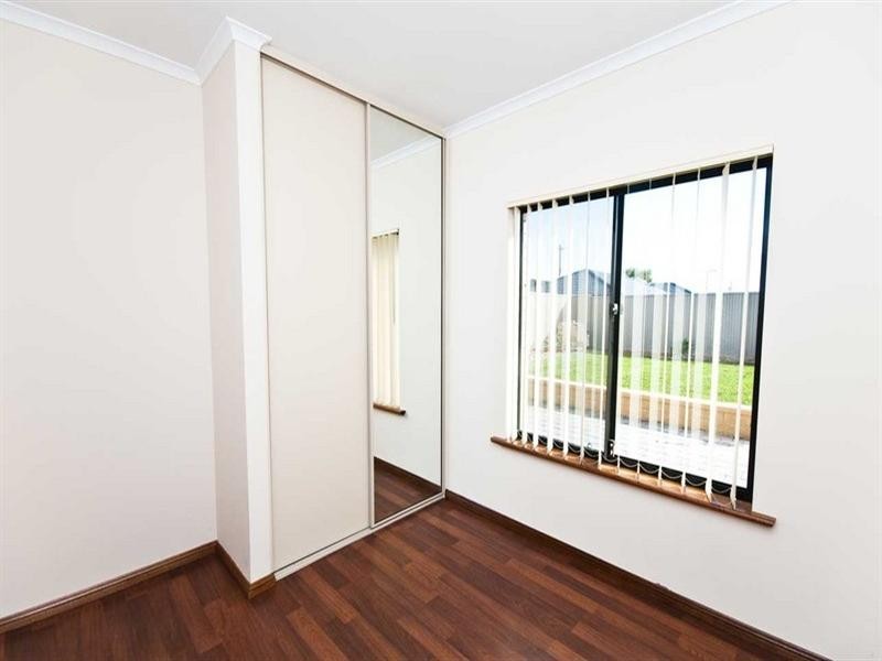 18 Beaconsfield Road, Mansfield Park SA 5012