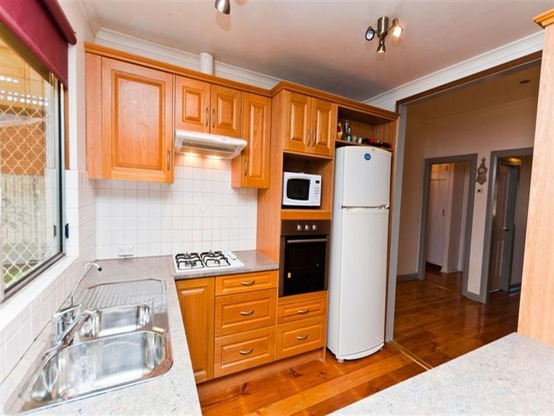 19 Honeyton Street, Seaton SA 5023