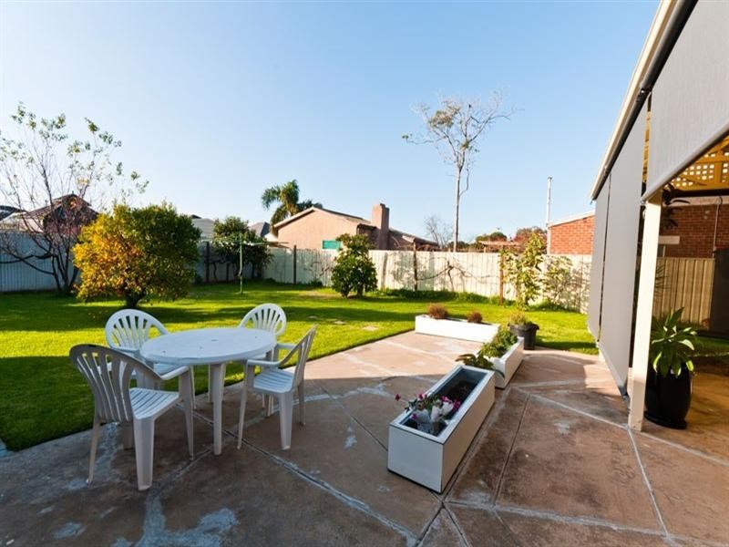 19 Honeyton Street, Seaton SA 5023