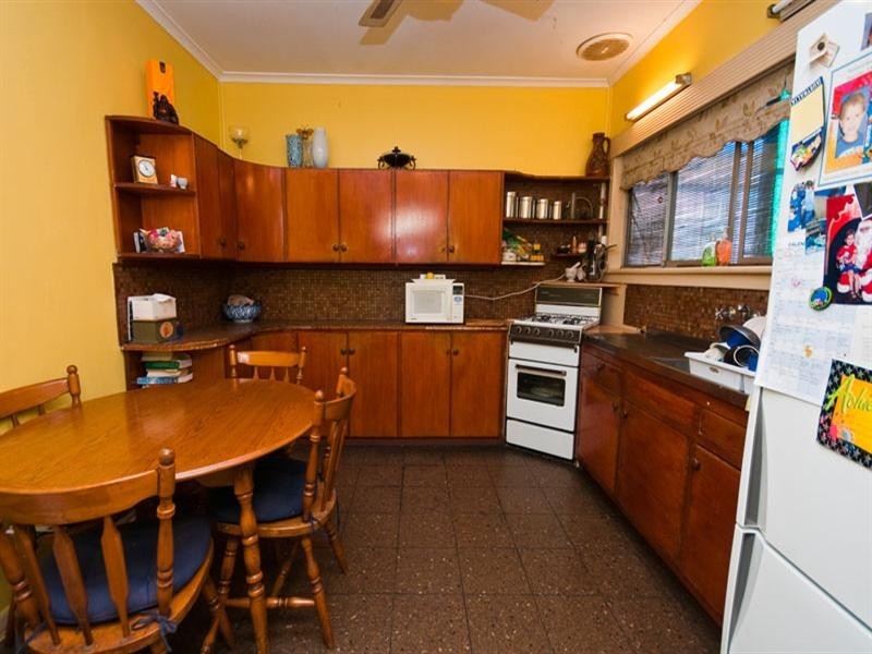 85 Torrens Road, Brompton SA 5007