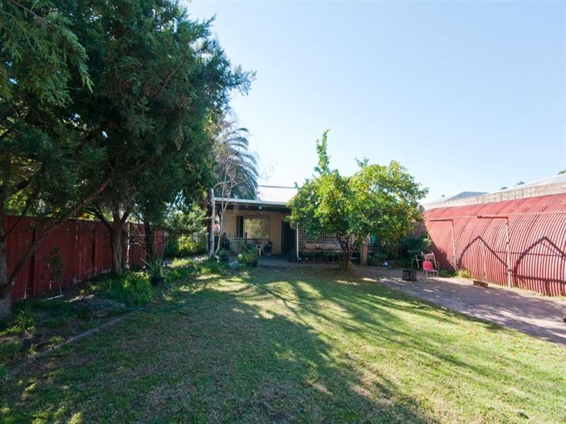85 Torrens Road, Brompton SA 5007