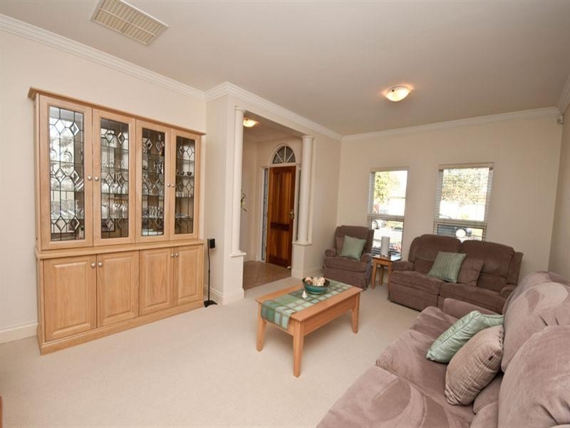 3 Cheviot Street, Woodville South SA 5011