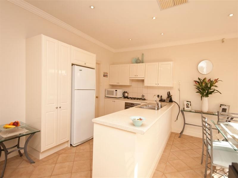 3 Cheviot Street, Woodville South SA 5011