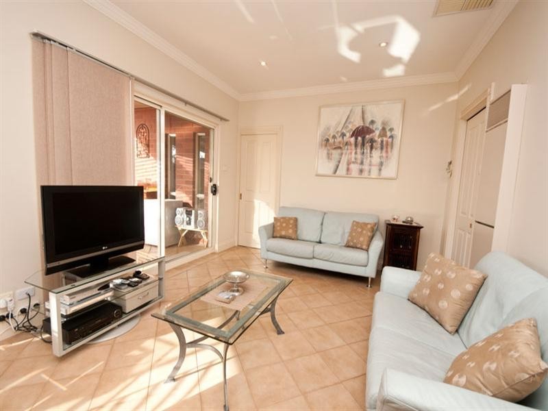 3 Cheviot Street, Woodville South SA 5011