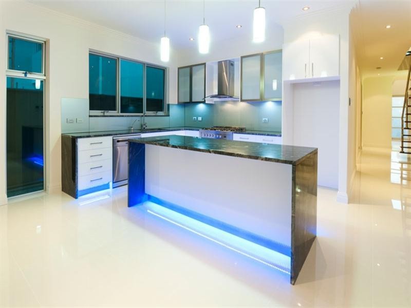 70 Seaview Road, Tennyson SA 5022