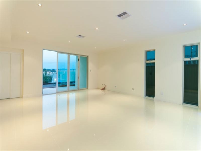 70 Seaview Road, Tennyson SA 5022