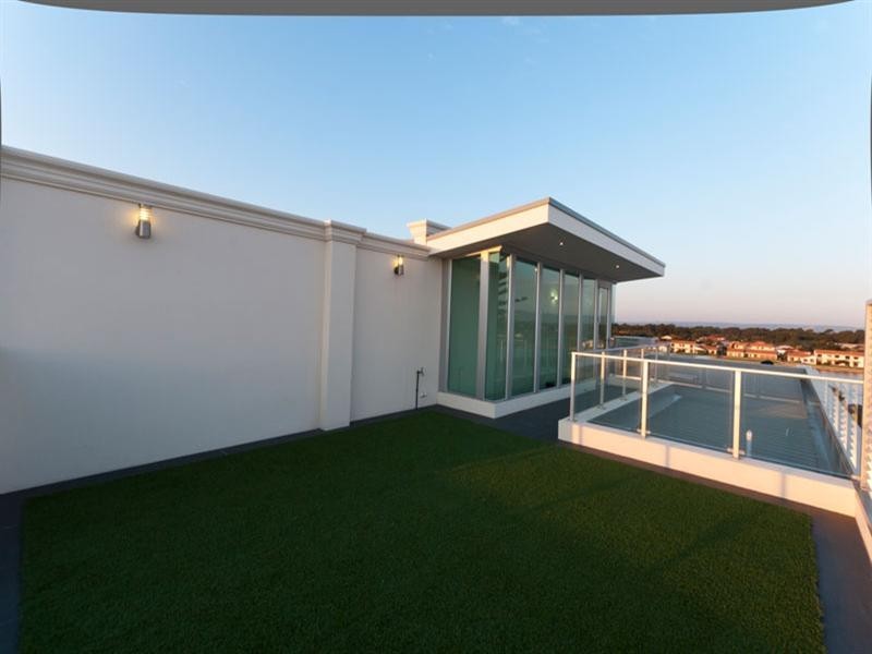70 Seaview Road, Tennyson SA 5022