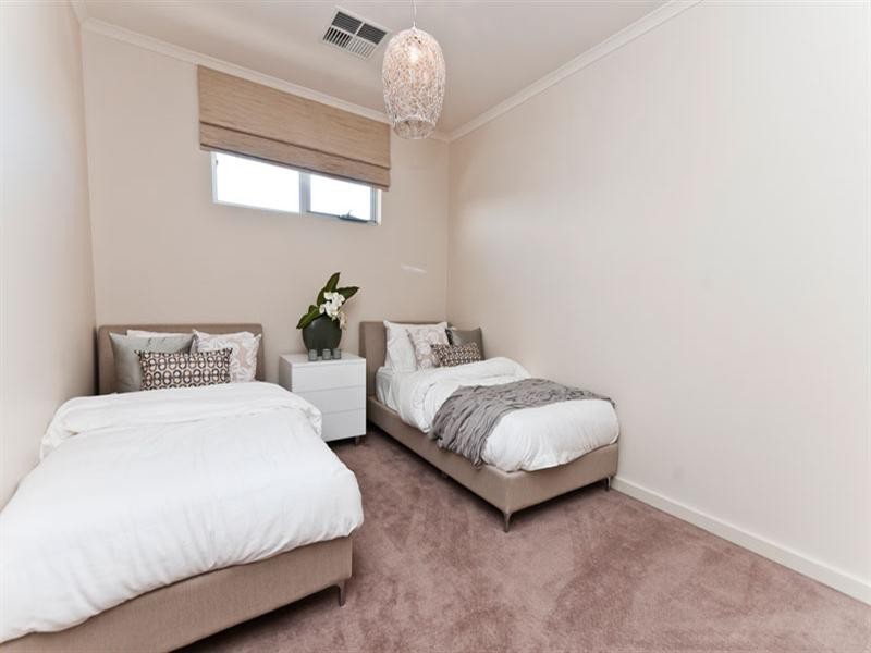 3 Crompton Drive, Woodville SA 5011