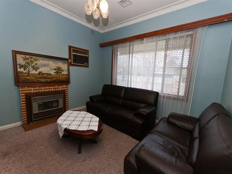 18 Hotchkiss Crescent, Croydon Park SA 5008