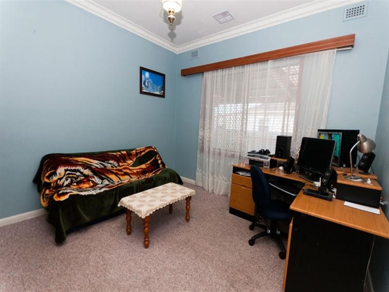 18 Hotchkiss Crescent, Croydon Park SA 5008