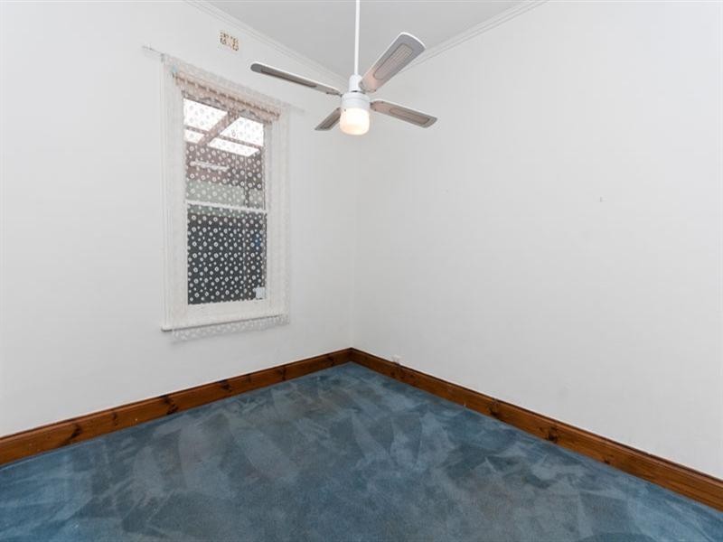 16 Penola Street, Kilkenny SA 5009