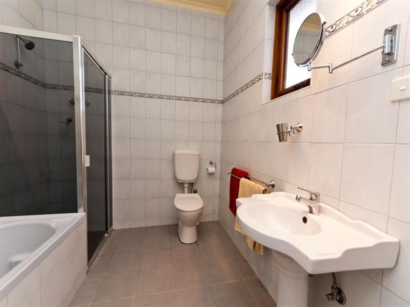 16 Penola Street, Kilkenny SA 5009