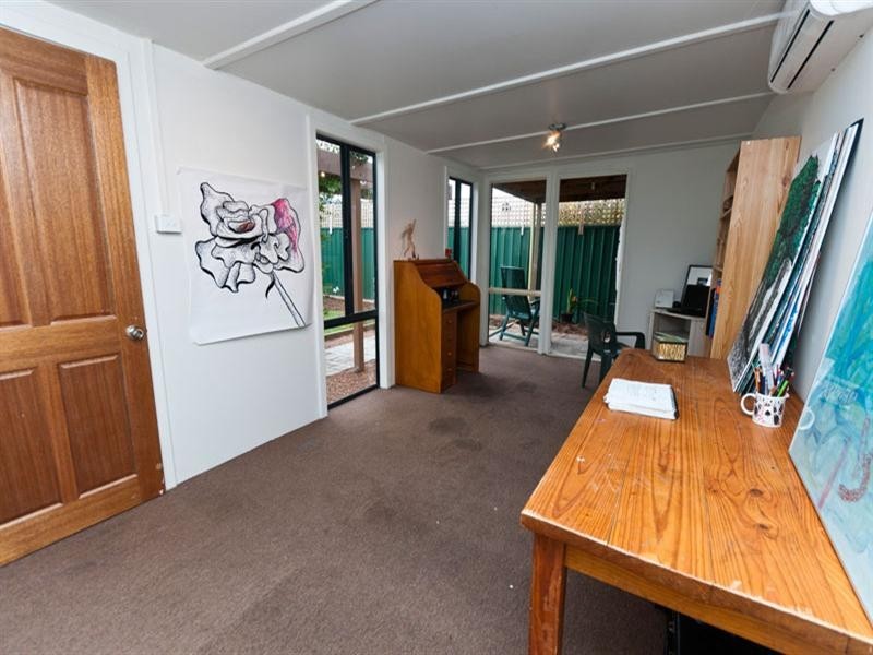 16 Penola Street, Kilkenny SA 5009