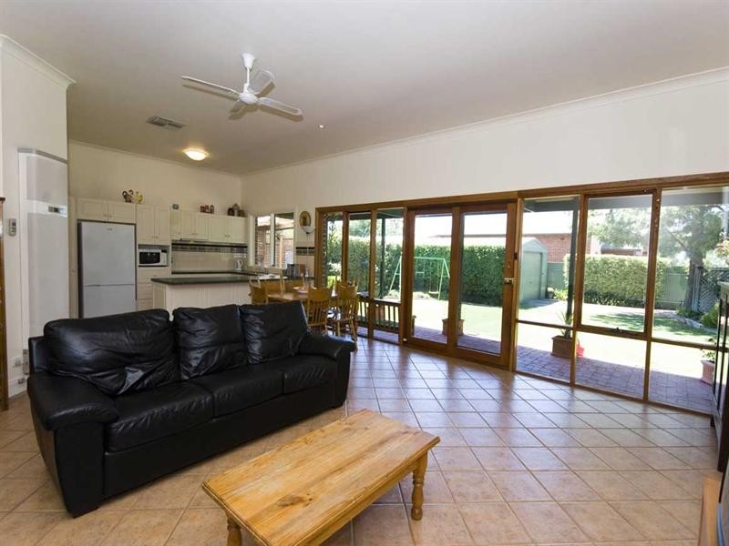 2 Kingsley Avenue, West Croydon SA 5008