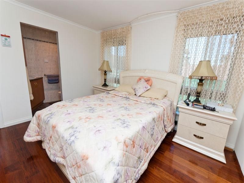 11 Katarama Road, Fairview Park SA 5126