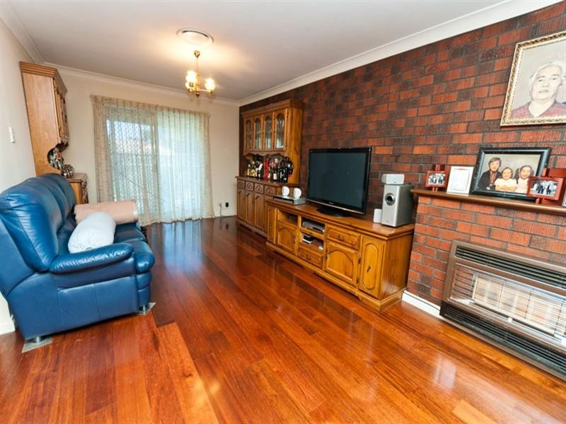 11 Katarama Road, Fairview Park SA 5126