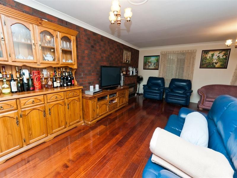 11 Katarama Road, Fairview Park SA 5126