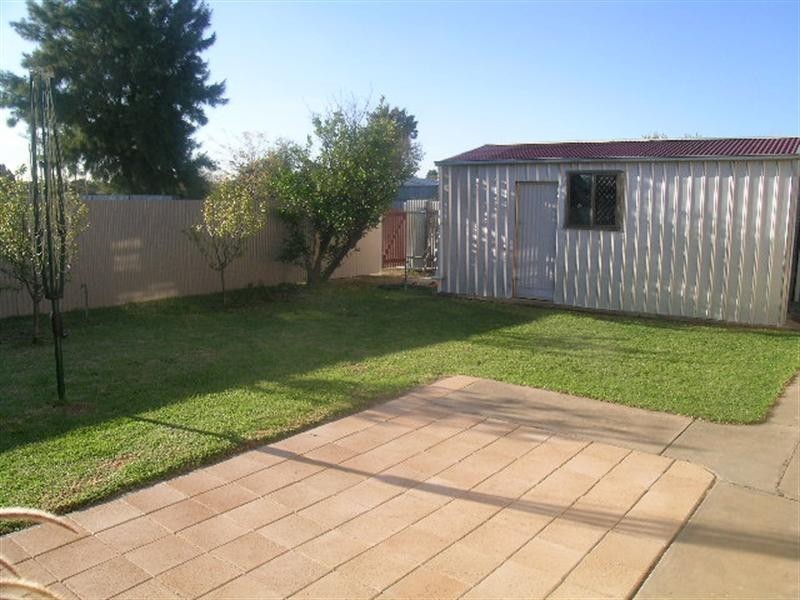 18 Hotchkiss Crescent, Croydon Park SA 5008