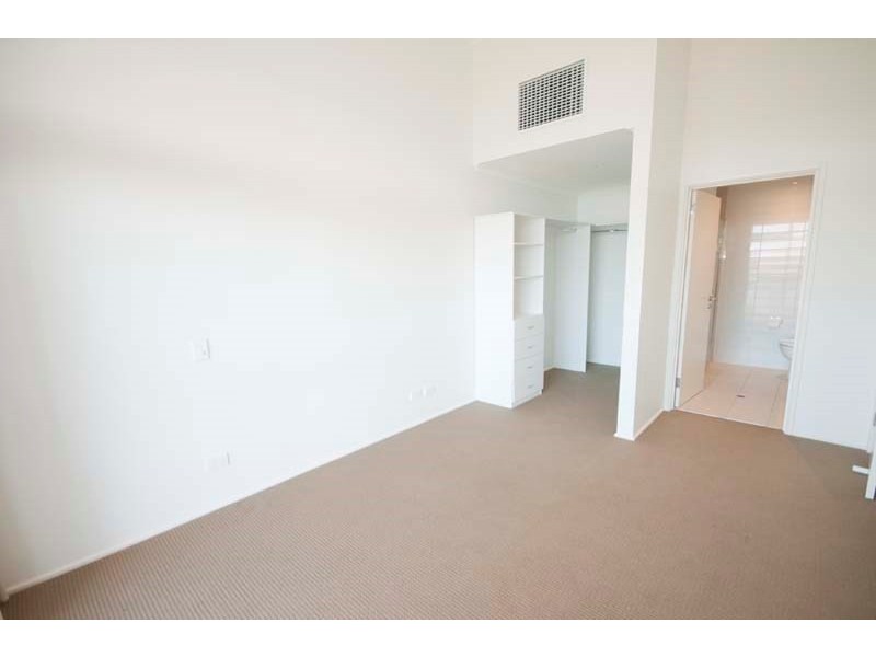 16 Yao Cove,, New Port SA 5015