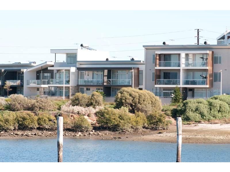 16 Yao Cove,, New Port SA 5015